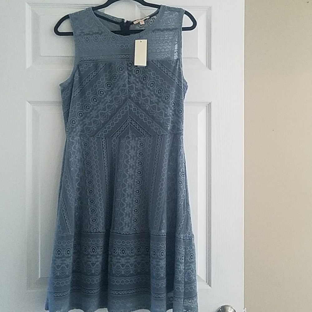 NWT Skies Are Blue dress